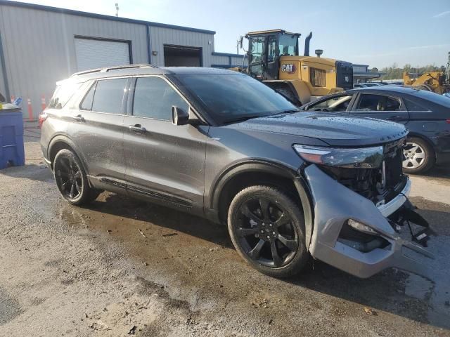 2022 Ford Explorer ST-Line