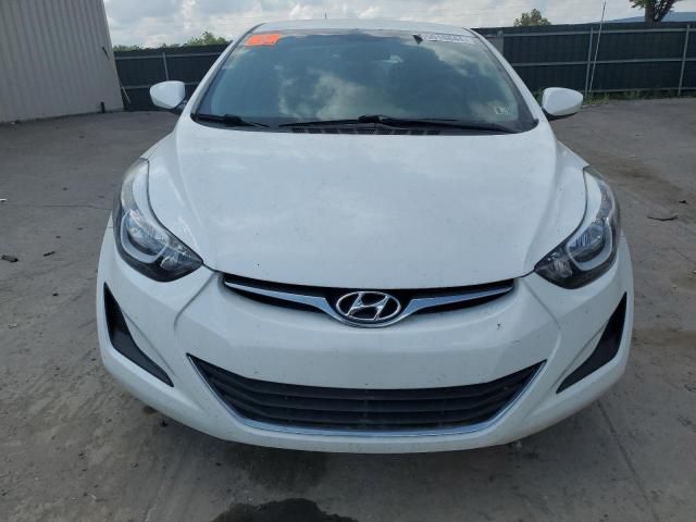 2015 Hyundai Elantra SE