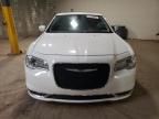 2016 Chrysler 300 Limited