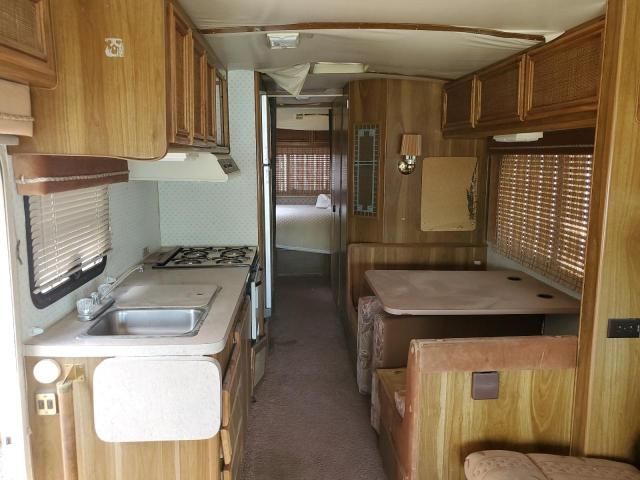 1988 Sowi 1988 GMC Motor Home Chassis P3500