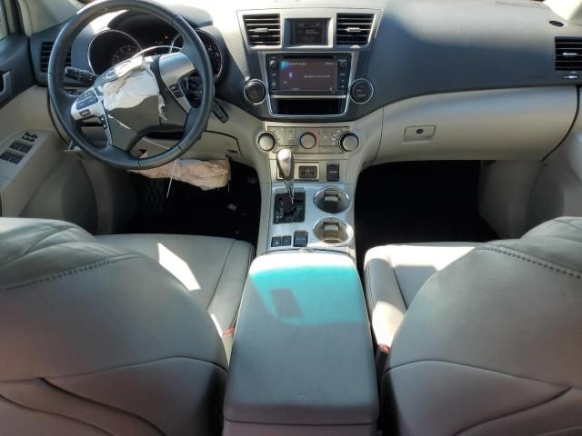 2013 Toyota Highlander Base