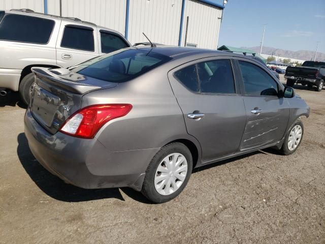 2013 Nissan Versa S