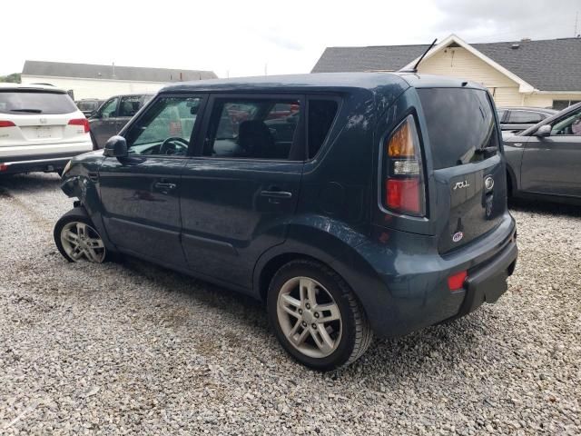 2011 KIA Soul +