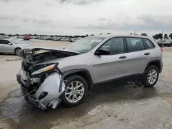 Salvage cars for sale at Sikeston, MO auction: 2017 Jeep Cherokee Sport