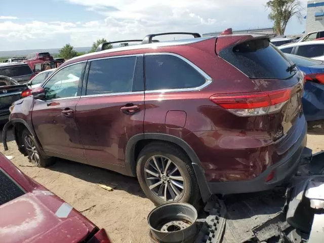 2019 Toyota Highlander SE