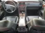 2000 Mercedes-Benz E 320 4matic