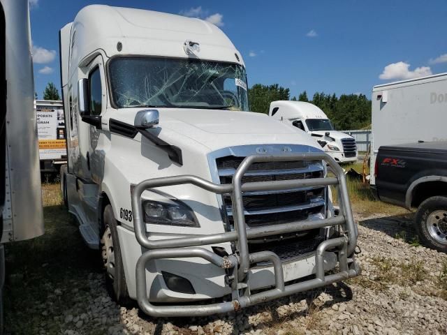 2021 Freightliner Cascadia 126