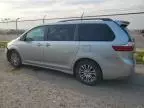 2019 Toyota Sienna XLE