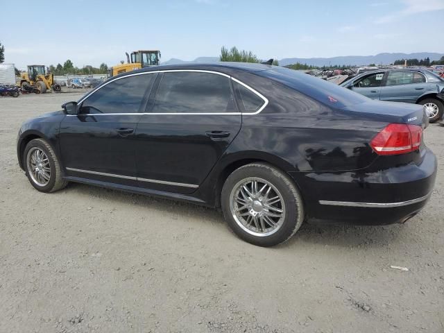 2012 Volkswagen Passat SEL