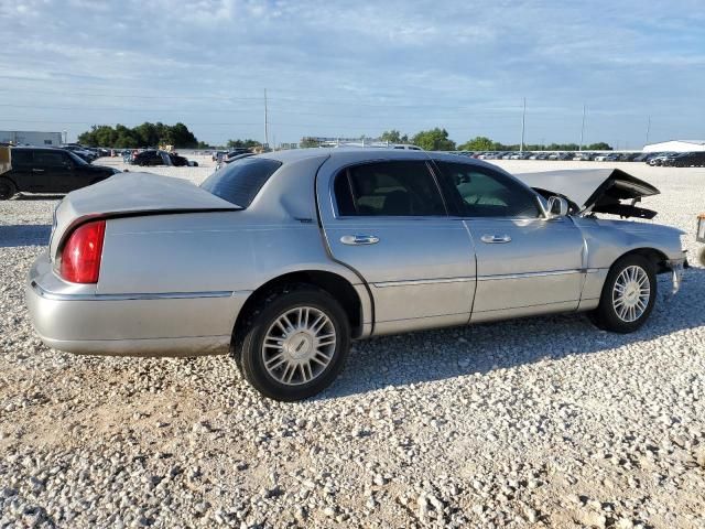 2008 Lincoln Town Car Signature Limited