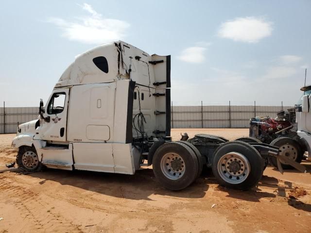 2015 Freightliner Cascadia 125