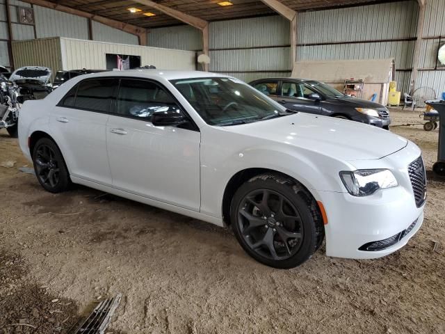 2023 Chrysler 300 Touring