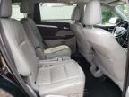 2017 Toyota Highlander SE