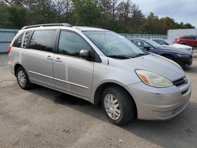 2004 Toyota Sienna CE