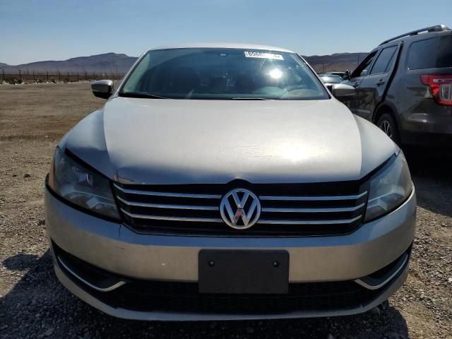 2014 Volkswagen Passat SE