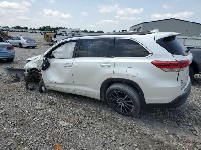 2017 Toyota Highlander SE