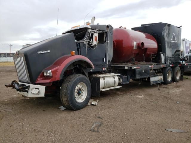 2009 Kenworth Construction T800