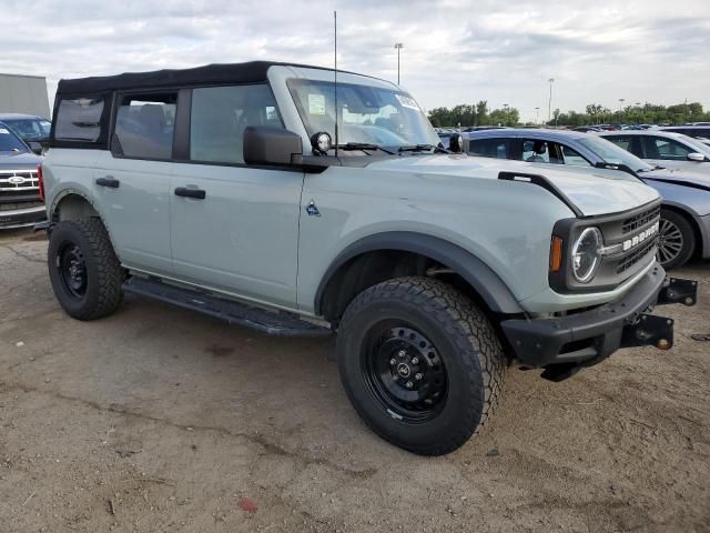 2021 Ford Bronco Base