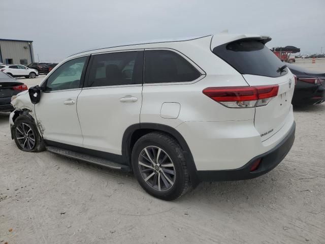 2019 Toyota Highlander SE