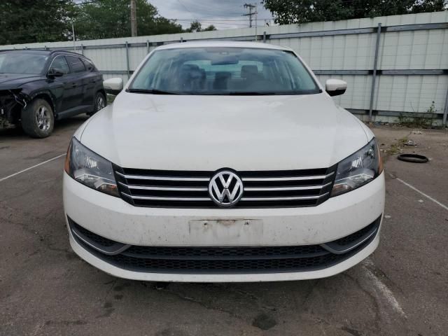 2015 Volkswagen Passat S