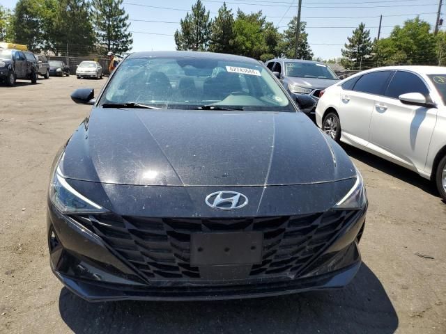 2022 Hyundai Elantra SEL