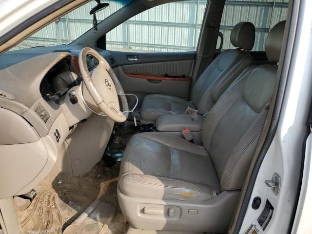 2007 Toyota Sienna XLE