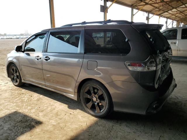 2011 Toyota Sienna Sport