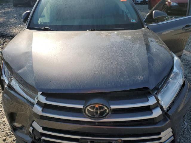 2018 Toyota Highlander SE