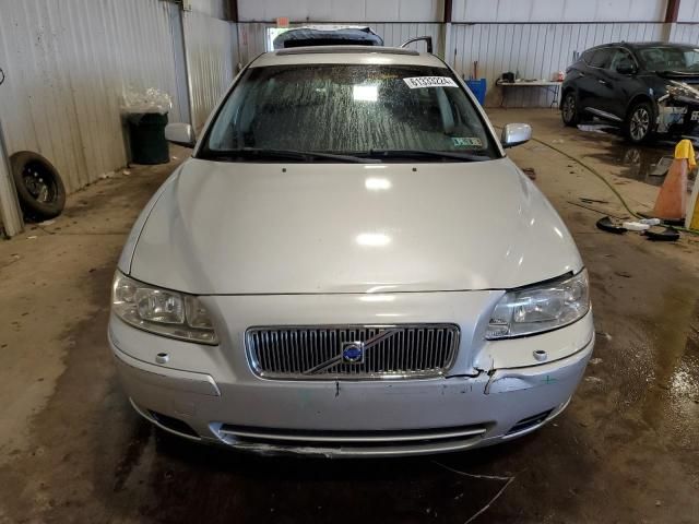 2005 Volvo V70