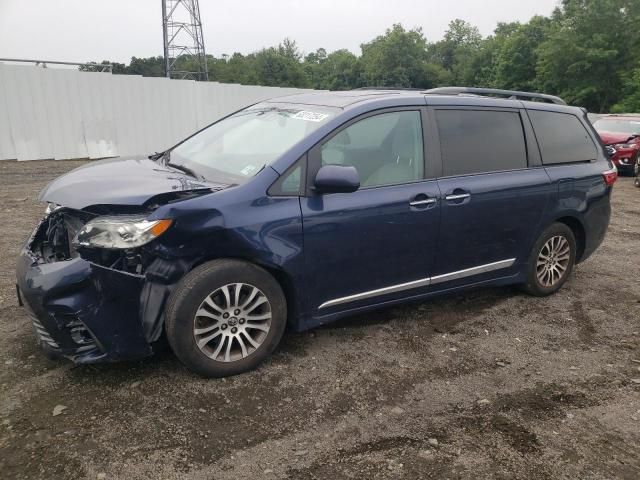 2019 Toyota Sienna XLE