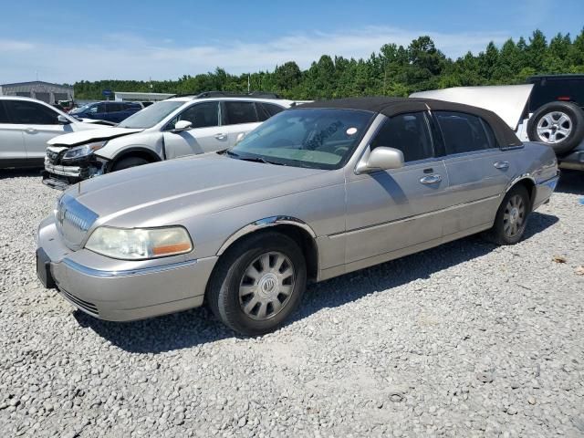 2003 Lincoln Town Car Executive