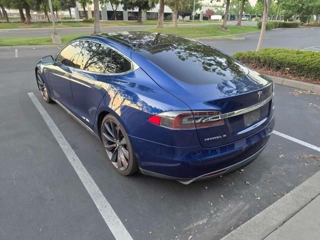 2015 Tesla Model S