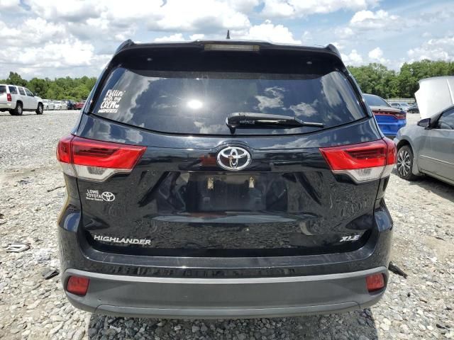 2019 Toyota Highlander SE