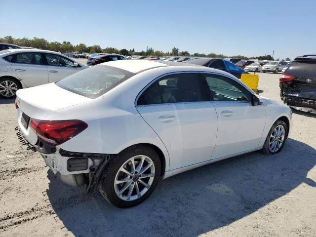 2019 Mercedes-Benz A 220