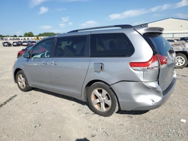 2013 Toyota Sienna LE