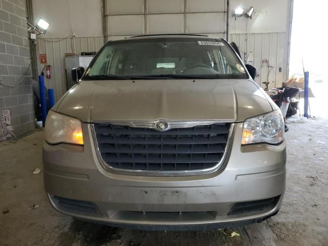 2008 Chrysler Town & Country LX