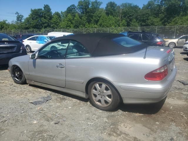 2000 Mercedes-Benz CLK 320