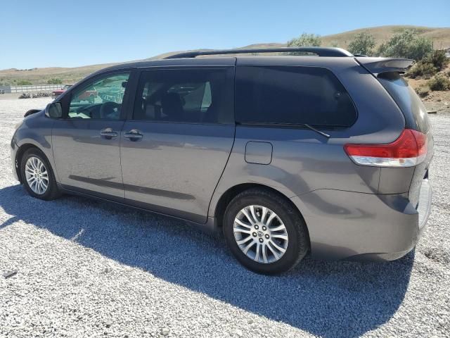 2011 Toyota Sienna XLE