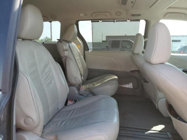 2012 Toyota Sienna XLE