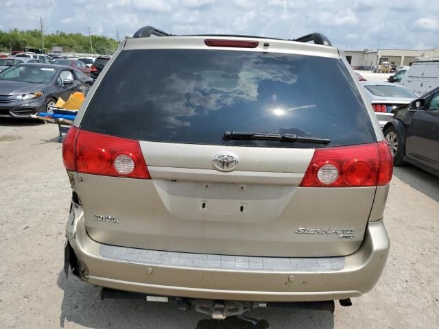 2009 Toyota Sienna XLE