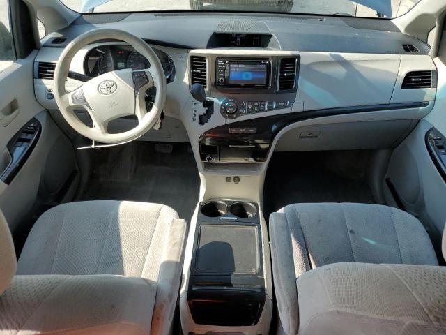 2014 Toyota Sienna LE