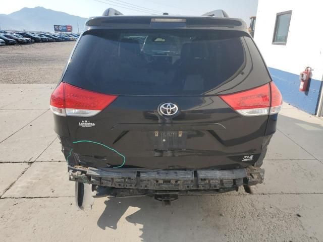 2013 Toyota Sienna XLE