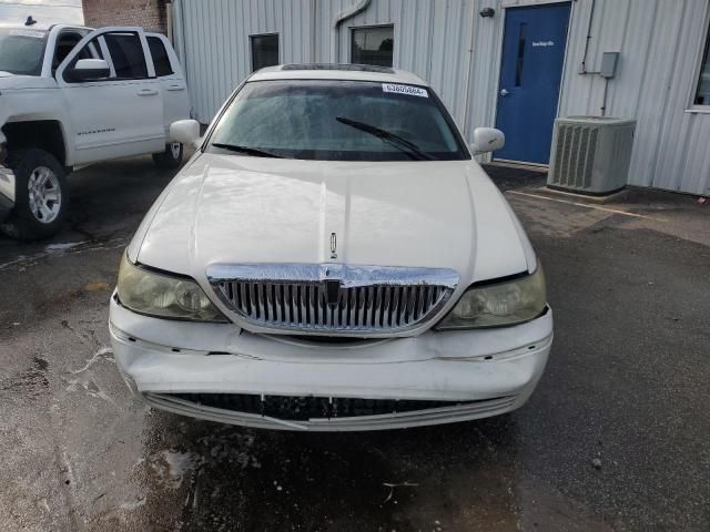 2004 Lincoln Town Car Ultimate