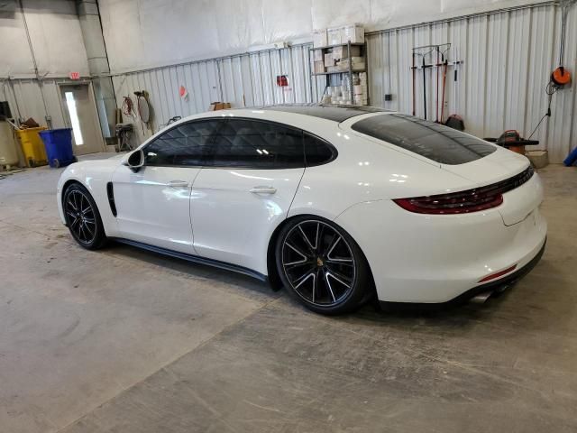 2018 Porsche Panamera 4