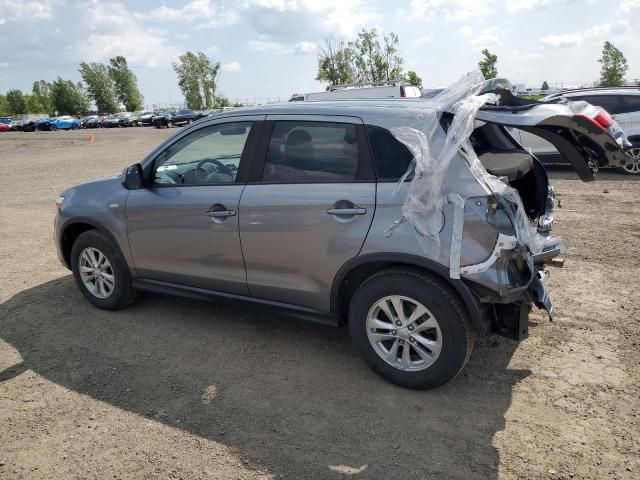 2019 Mitsubishi RVR SE