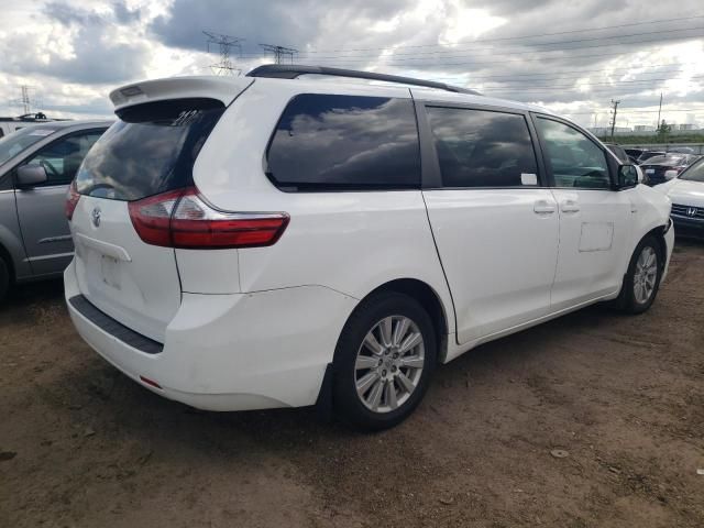 2017 Toyota Sienna LE