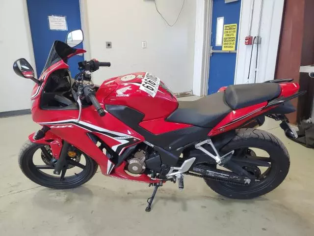 2022 Honda CBR300 RA