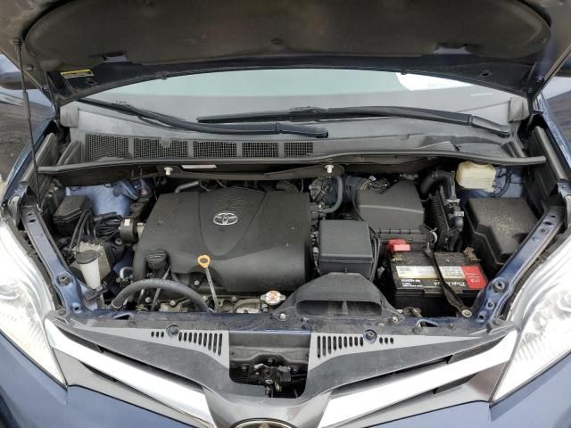 2019 Toyota Sienna XLE