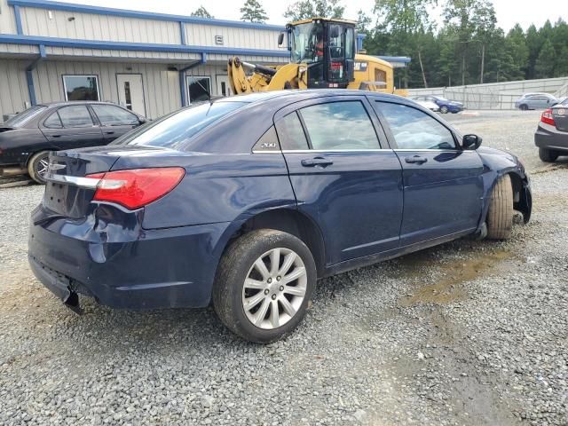 2013 Chrysler 200 Touring