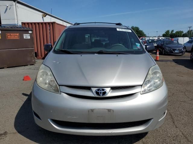 2009 Toyota Sienna CE